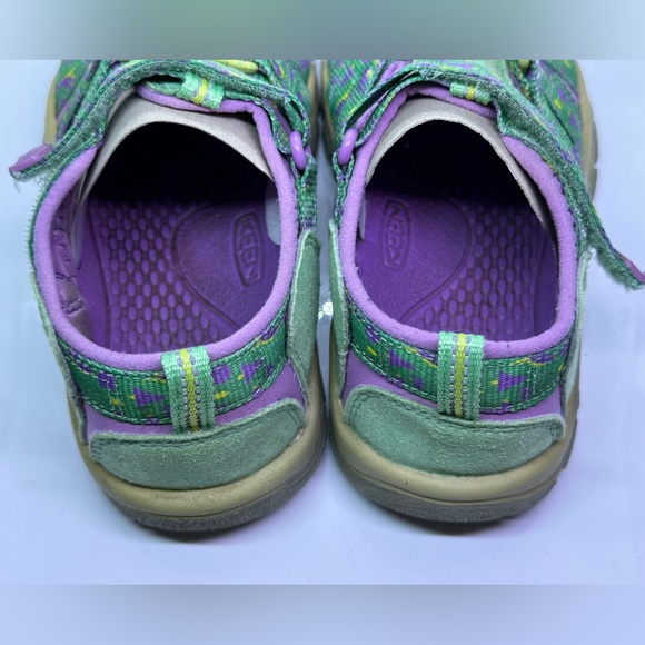 Keen Youth Newport H2 in Katydid/African Violet Sandals Sz 1 - Picture 2 of 6